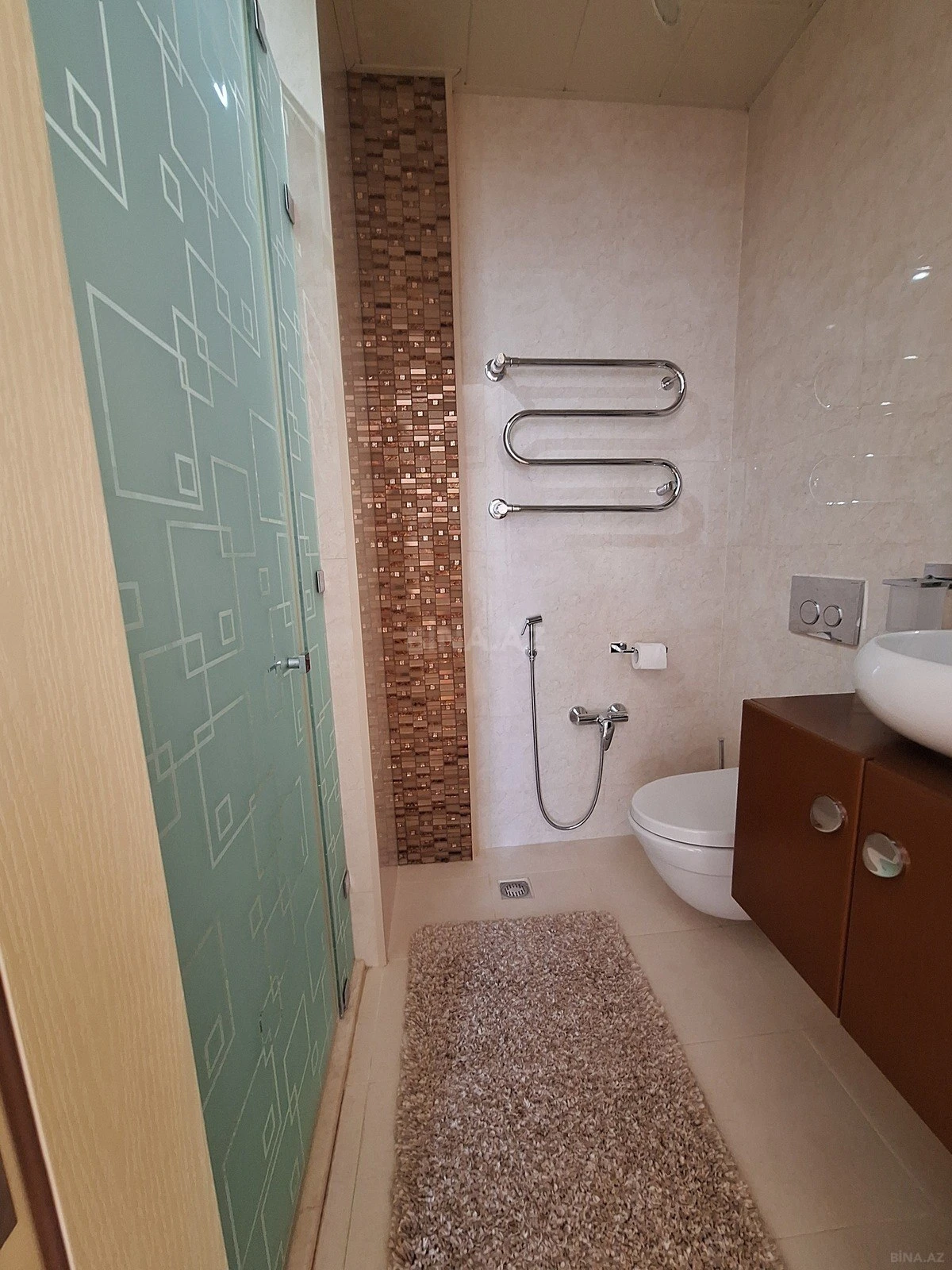 Kirayə verilir 3 otaqlı mənzil 120 m²