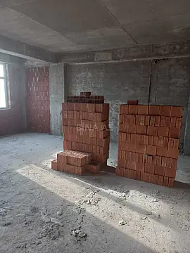 Satılır 3 otaqlı mənzil 155 m²