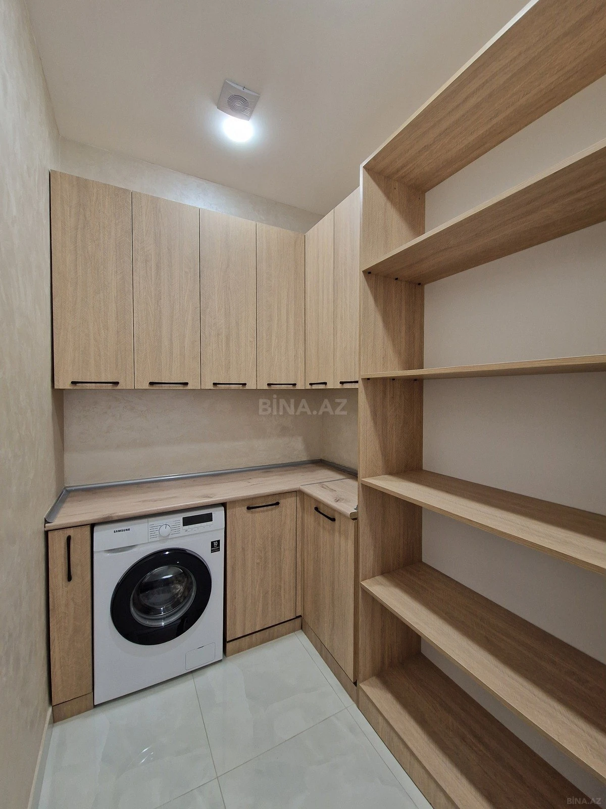 Satılır 3 otaqlı mənzil 140 m²