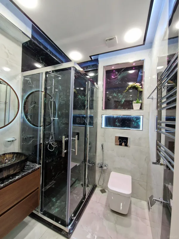 Satılır 3 otaqlı mənzil 140 m²