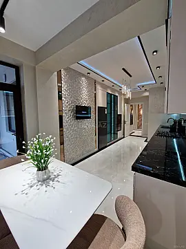 Satılır 3 otaqlı mənzil 140 m²