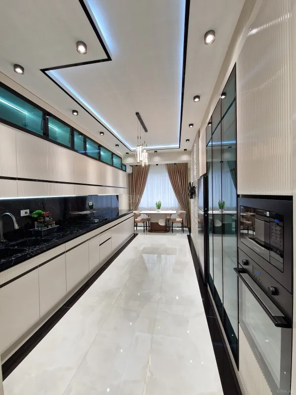 Satılır 3 otaqlı mənzil 140 m²