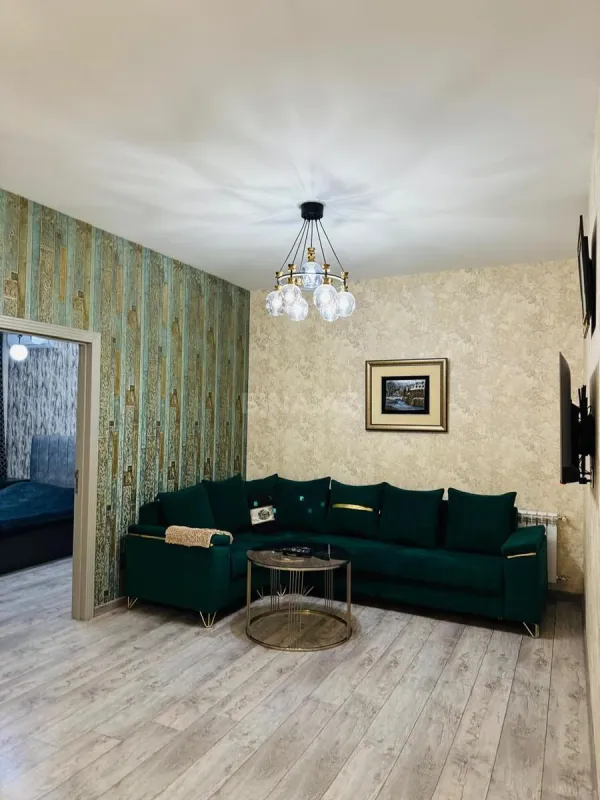 Kirayə verilir 3 otaqlı mənzil 110 m²