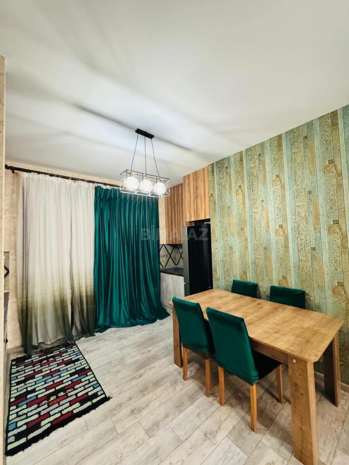Kirayə verilir 3 otaqlı mənzil 110 m²