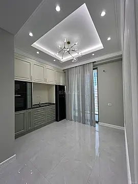 Satılır 4 otaqlı mənzil 175 m²