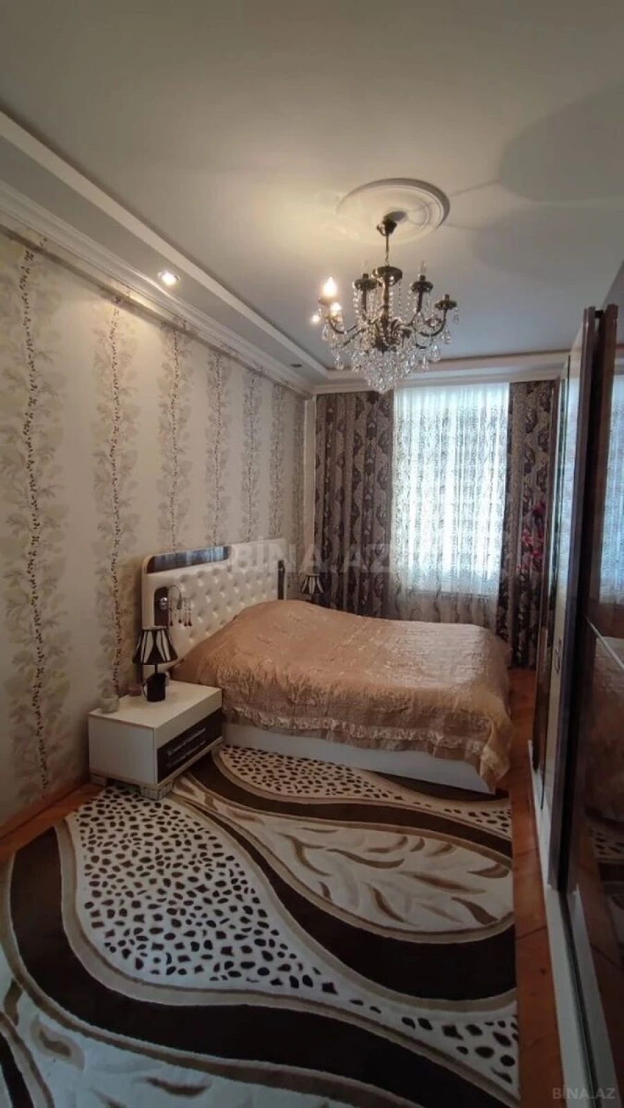 Satılır 3 otaqlı mənzil 110 m²