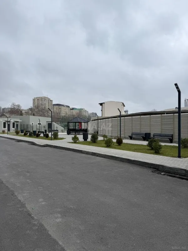 Satılır 3 otaqlı mənzil 118 m²