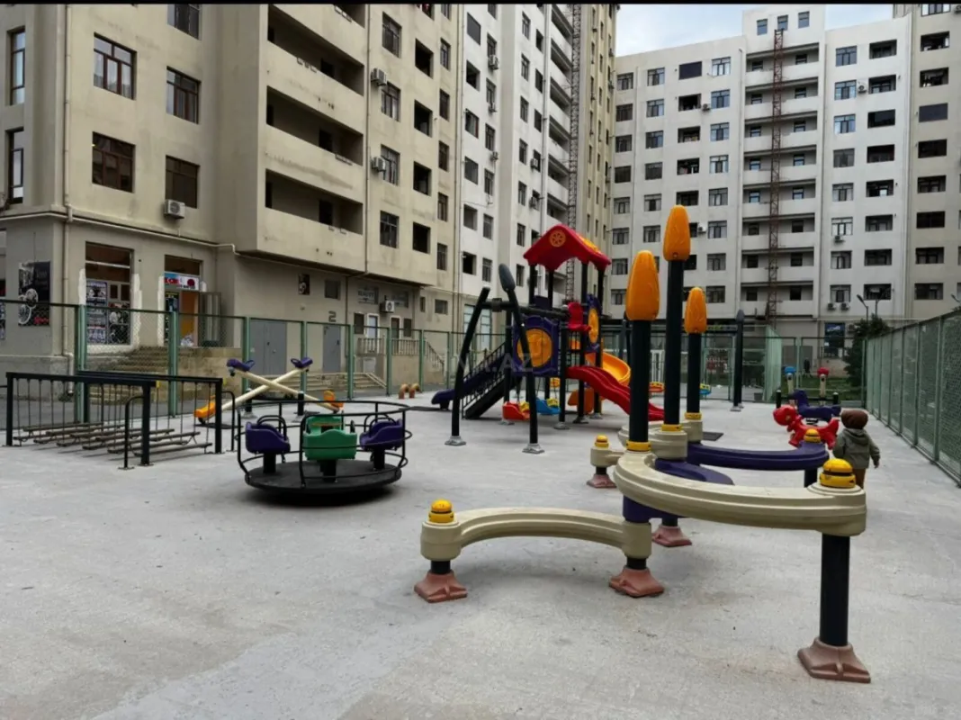Satılır 2 otaqlı mənzil 52 m²