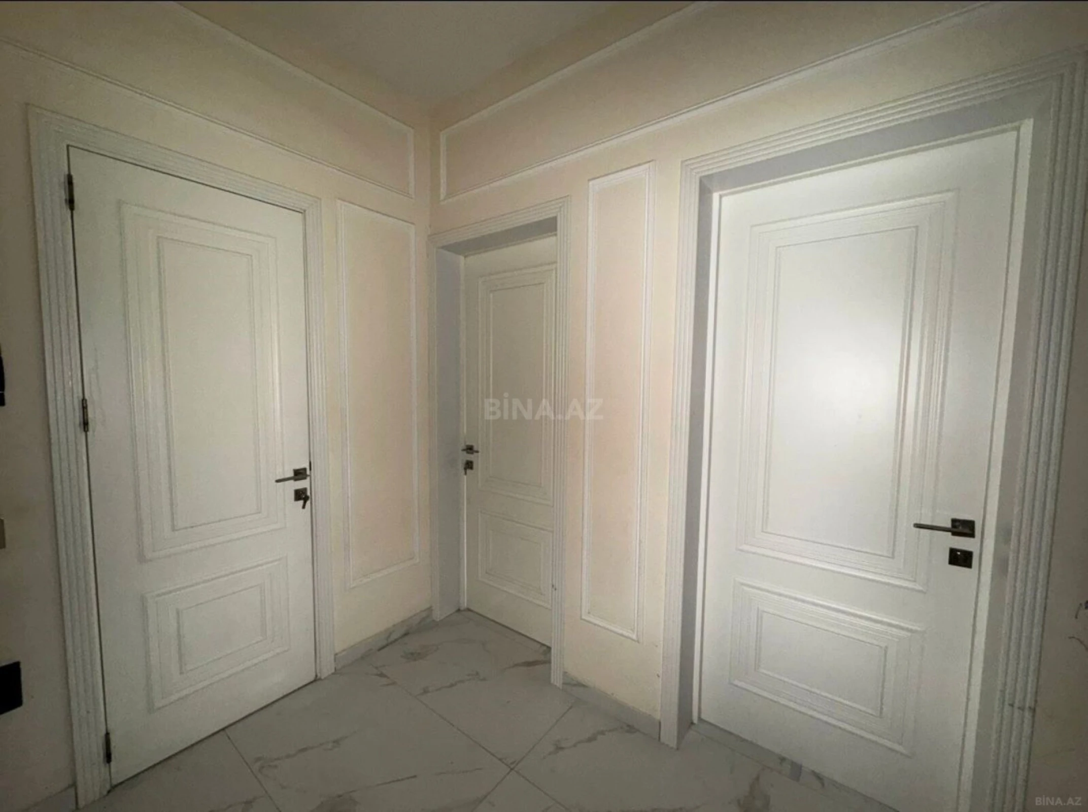 Satılır 2 otaqlı mənzil 52 m²