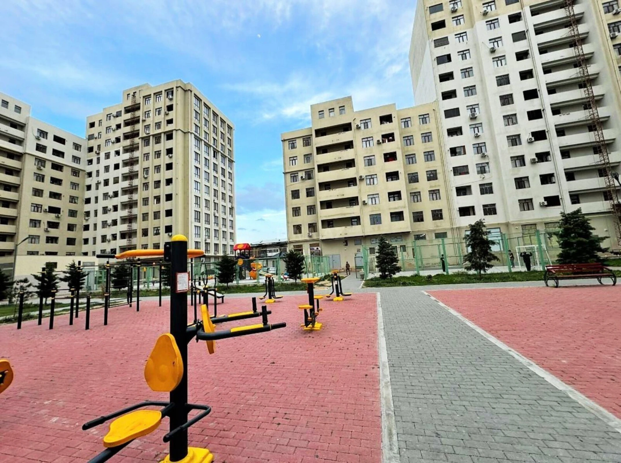 Satılır 2 otaqlı mənzil 52 m²