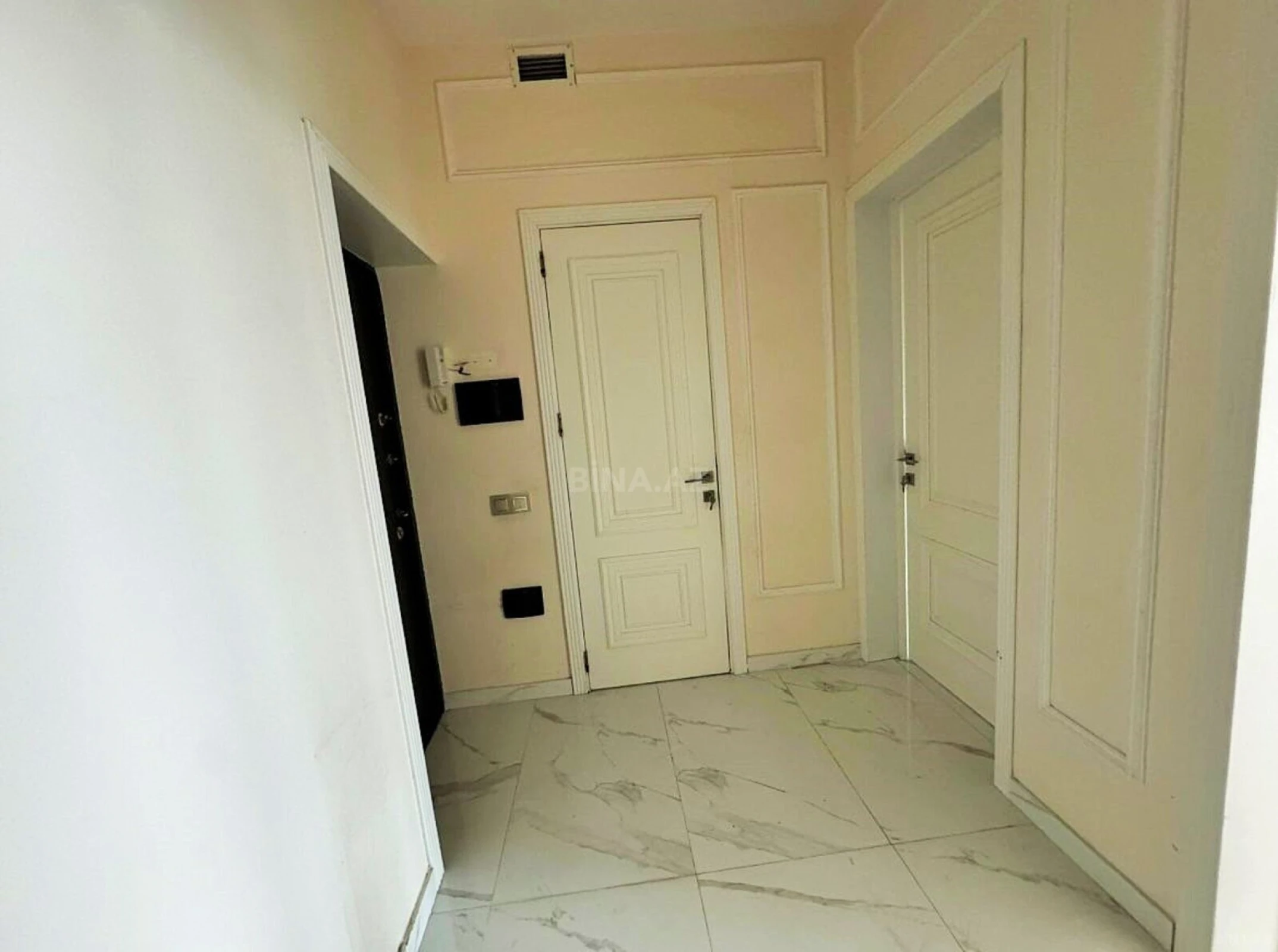 Satılır 2 otaqlı mənzil 52 m²