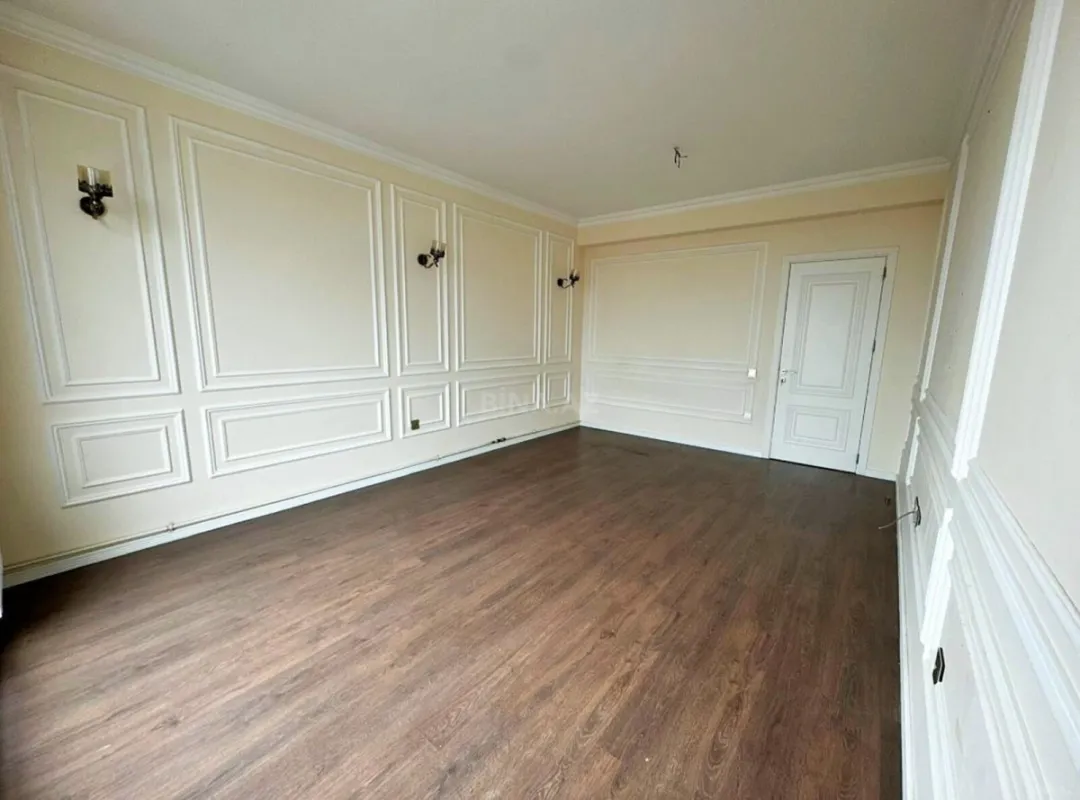 Satılır 2 otaqlı mənzil 52 m²