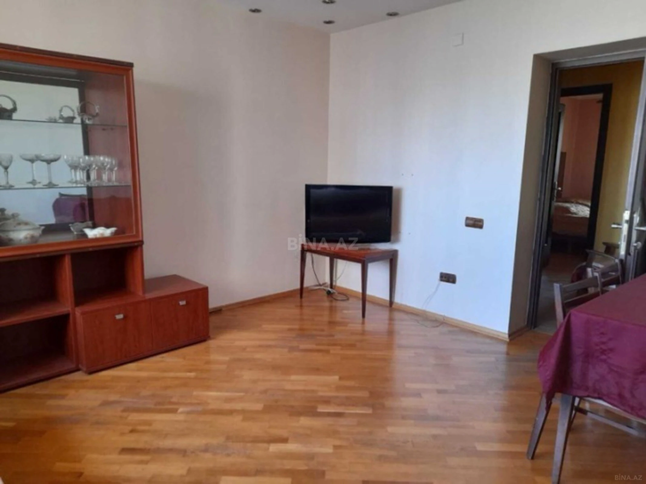 Satılır 3 otaqlı mənzil 75 m²