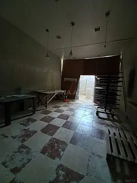 Satılır obyekt 1100 m²