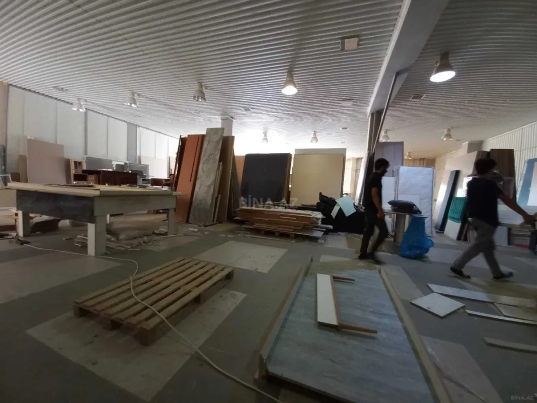 Satılır obyekt 1100 m²