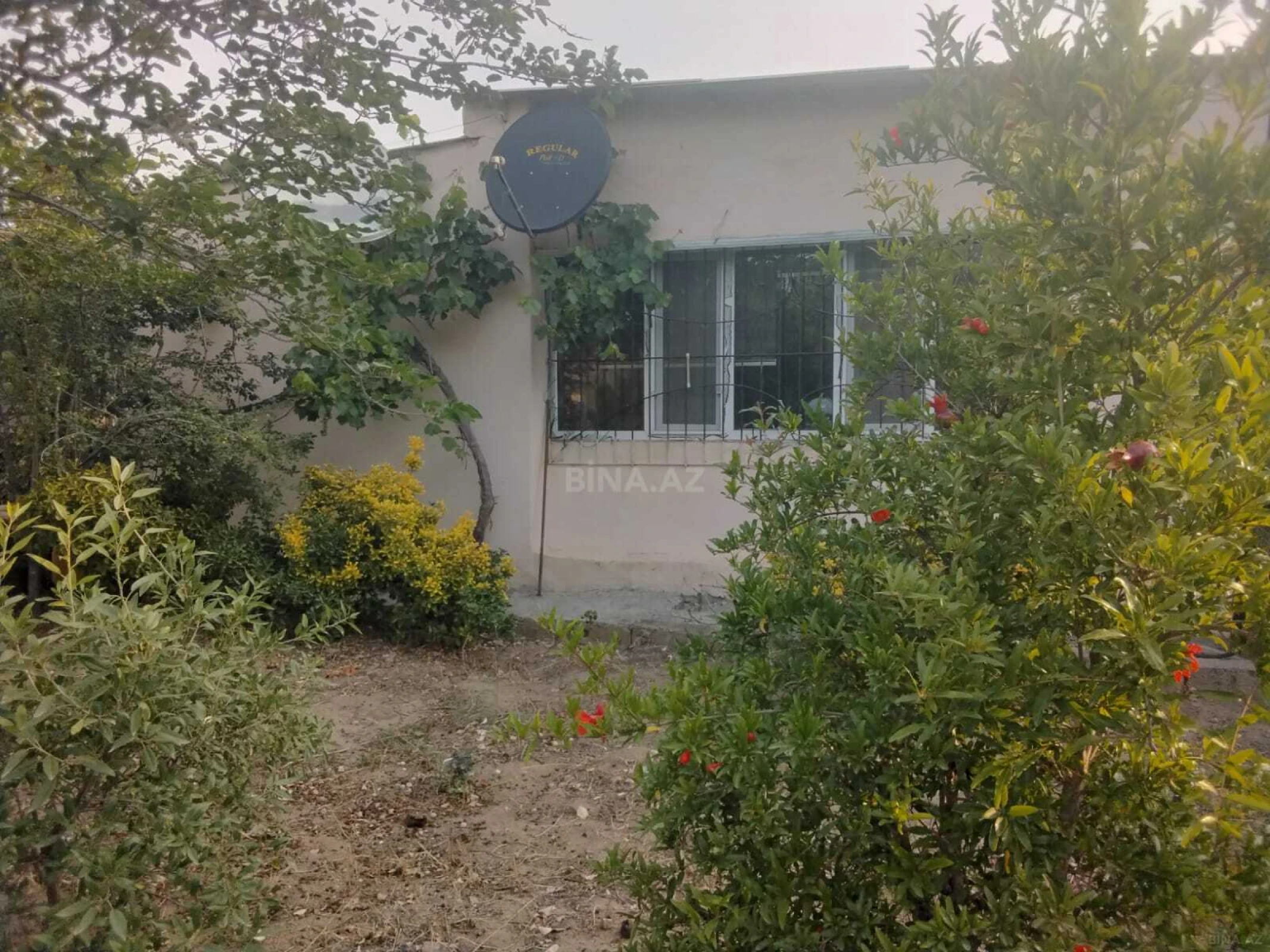 Satılır 3 otaqlı həyət evi 65 m²