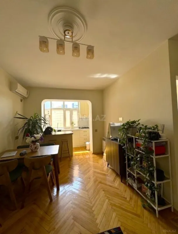Satılır 2 otaqlı mənzil 45 m²