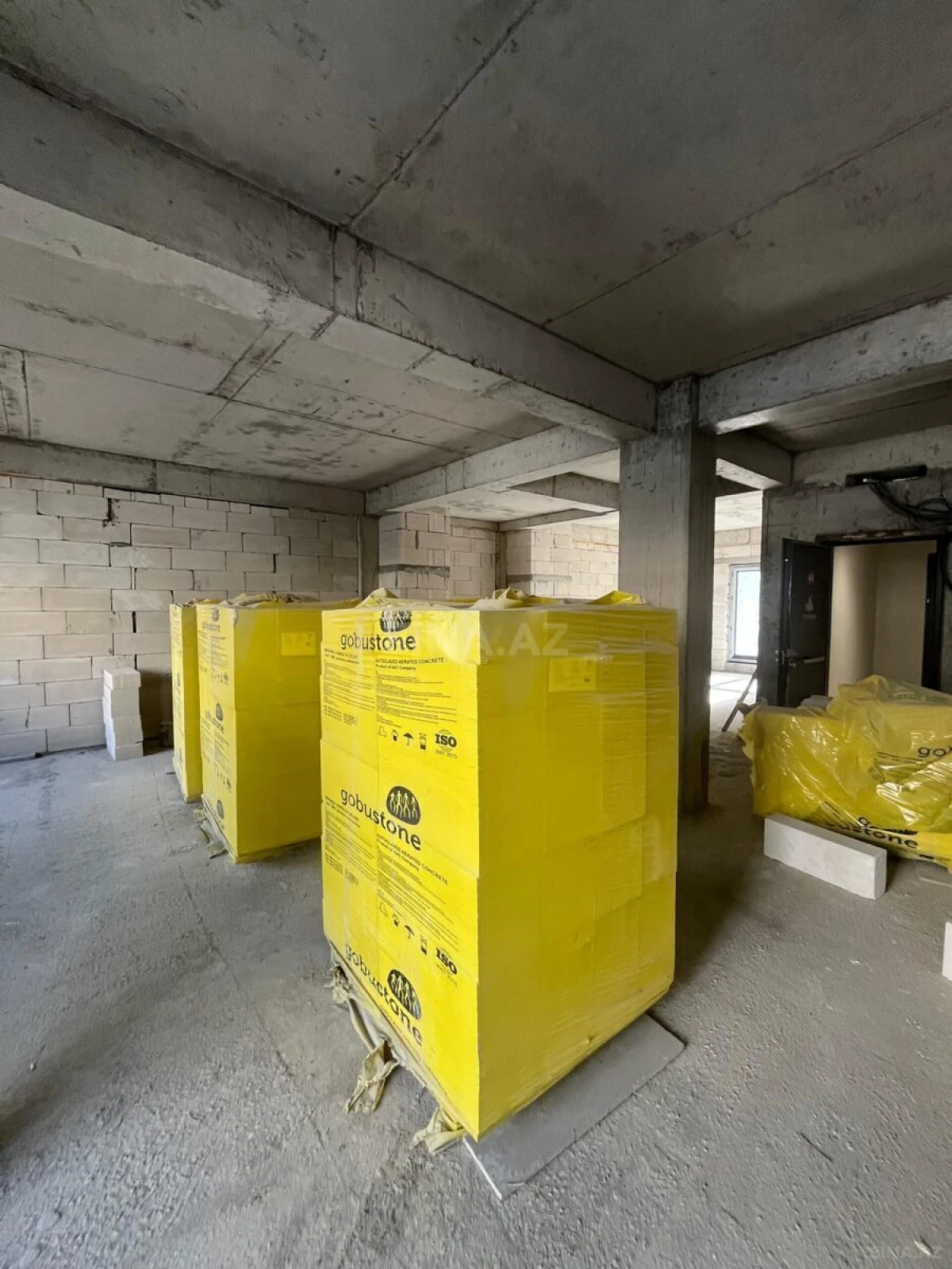 Satılır 3 otaqlı mənzil 140 m²