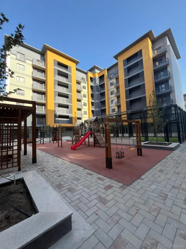 Satılır 3 otaqlı mənzil 140 m²