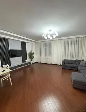 Satılır 3 otaqlı mənzil 131 m² — Bakı 3 otaq 131.00 m²