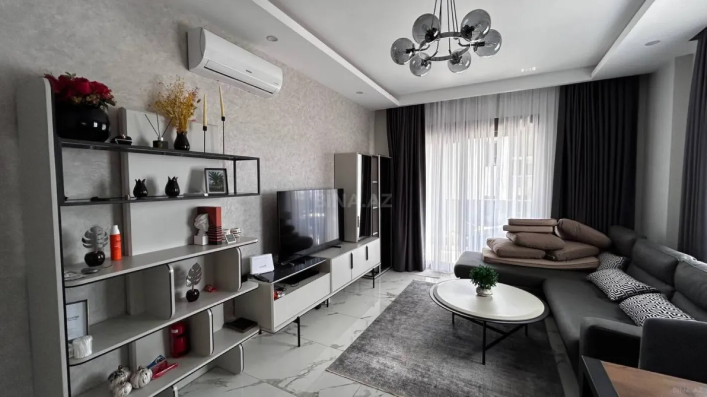 Kirayə verilir 2 otaqlı mənzil 80 m²
