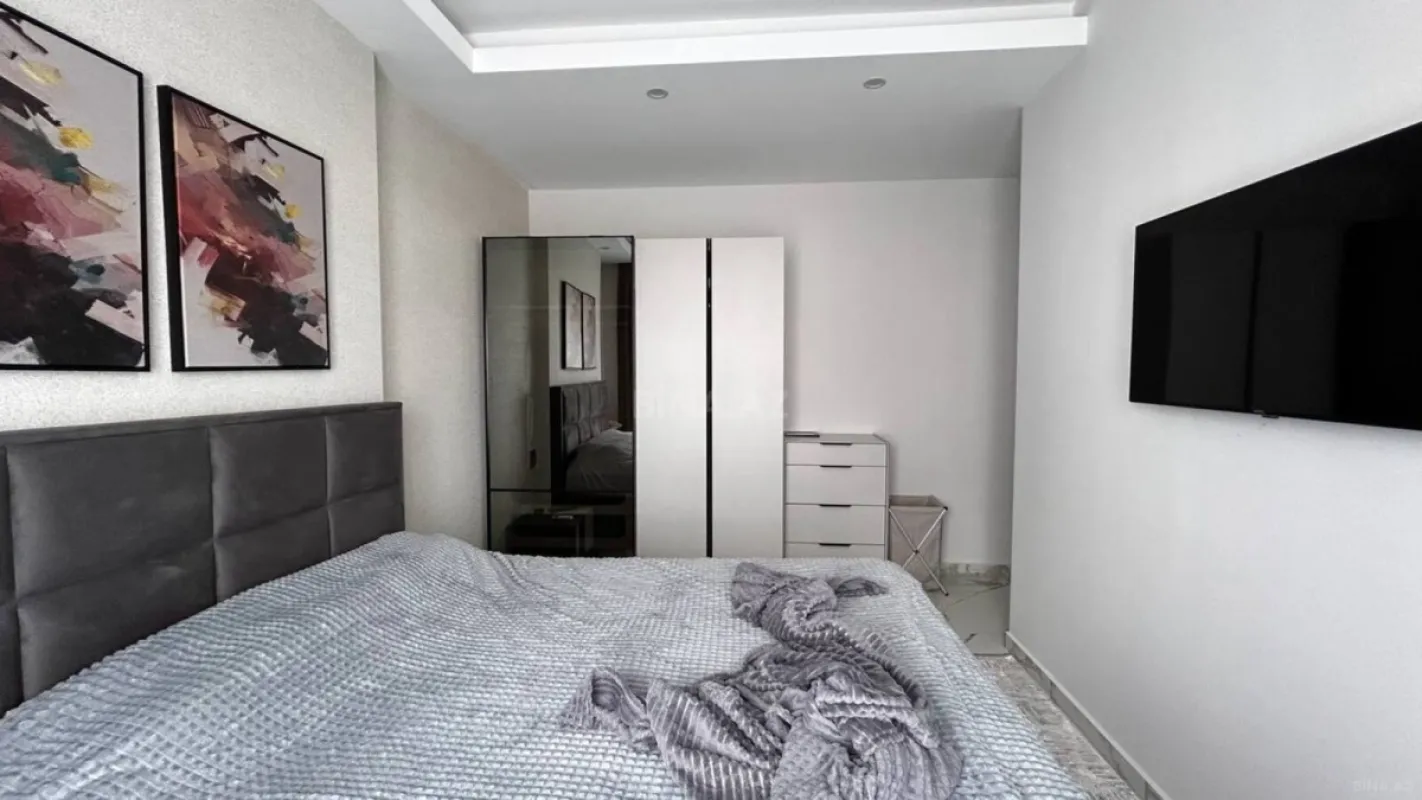 Kirayə verilir 2 otaqlı mənzil 80 m²