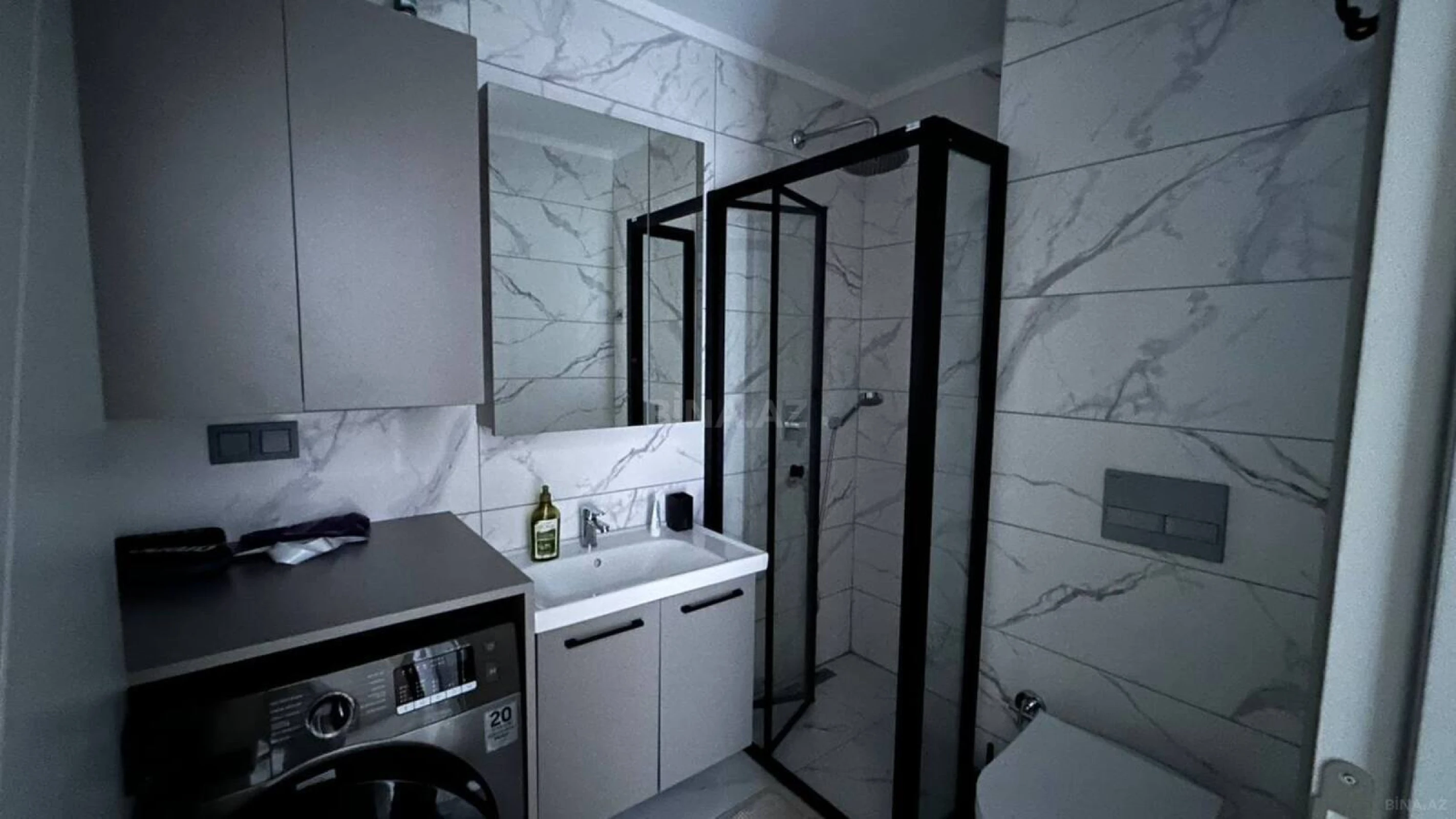 Kirayə verilir 2 otaqlı mənzil 80 m²