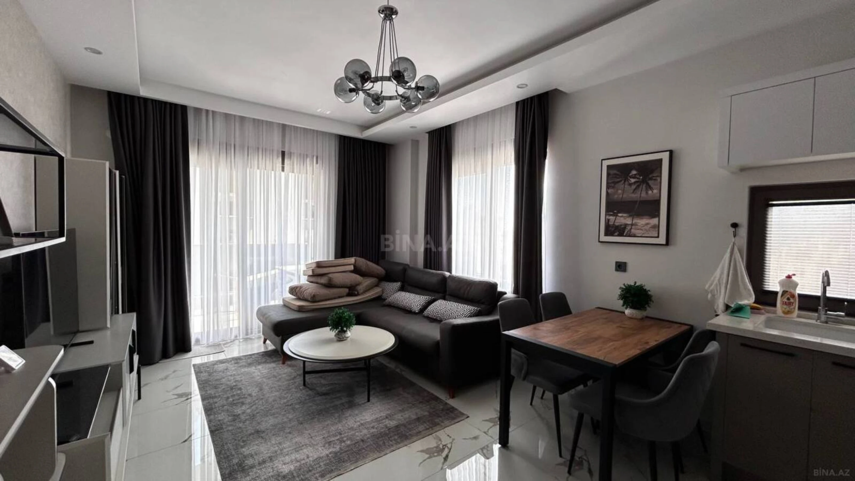 Kirayə verilir 2 otaqlı mənzil 80 m²