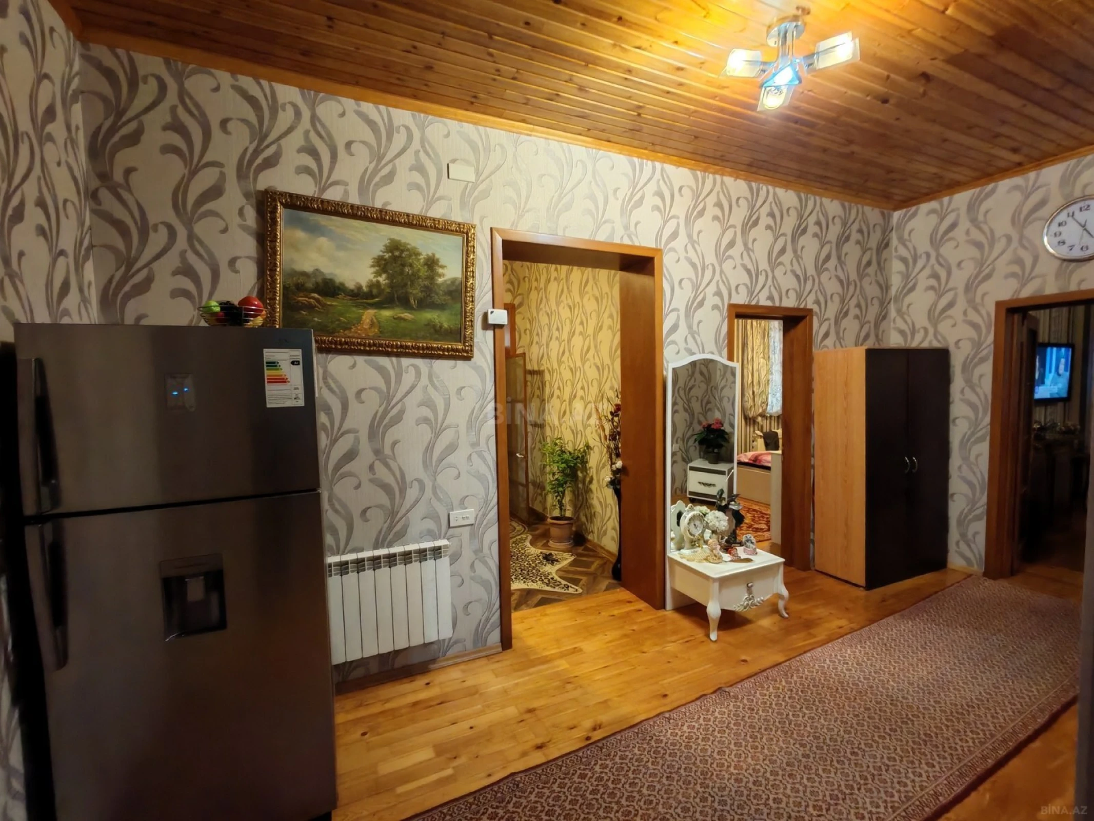 Satılır 7 otaqlı həyət evi 250 m²