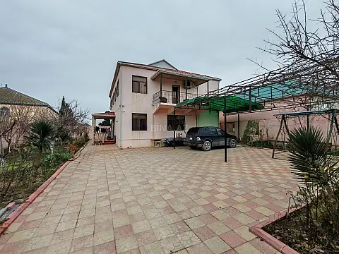 Satılır 7 otaqlı həyət evi 250 m² — Bakı 7 otaq 250.00 m²