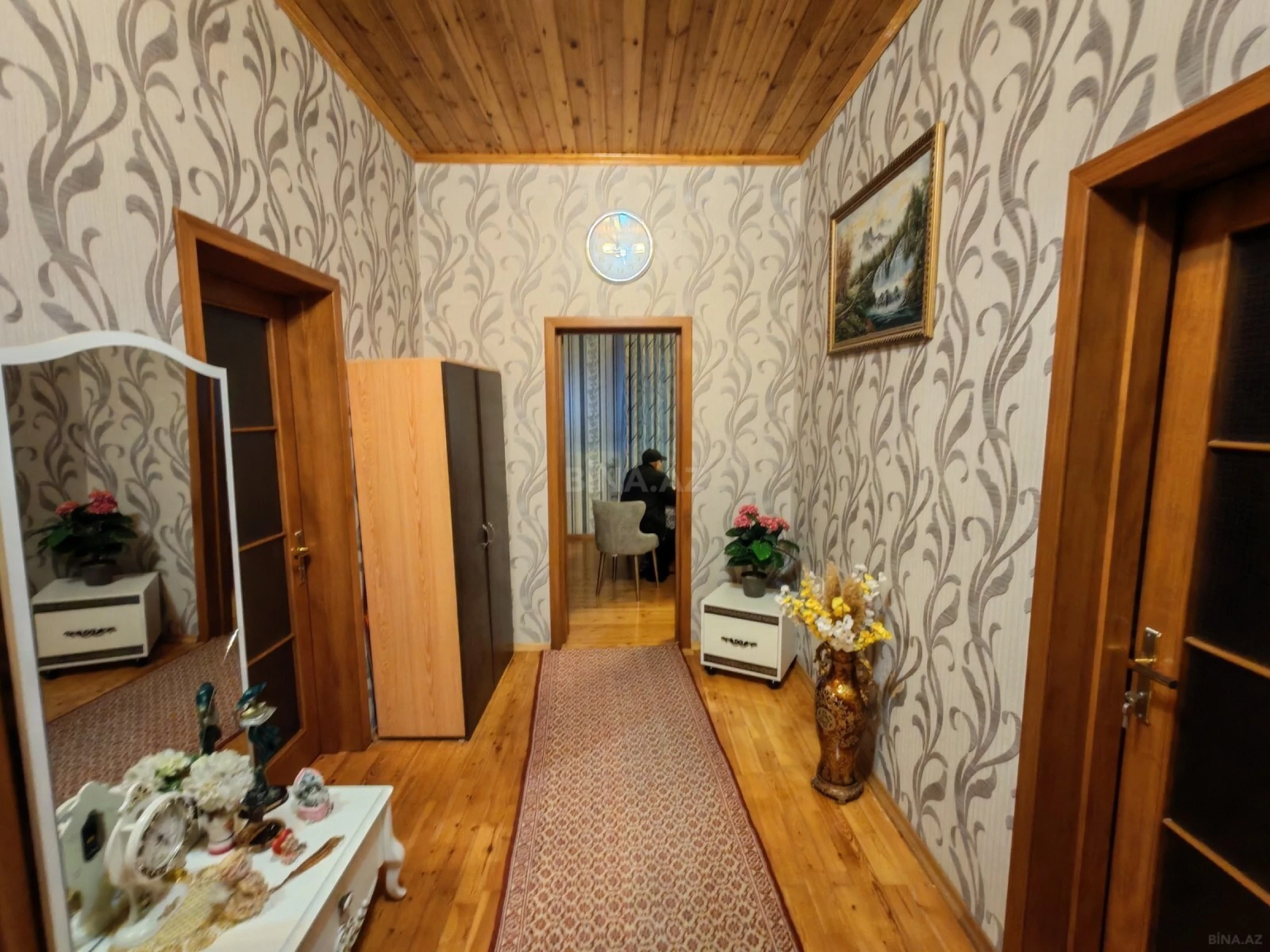 Satılır 7 otaqlı həyət evi 250 m²