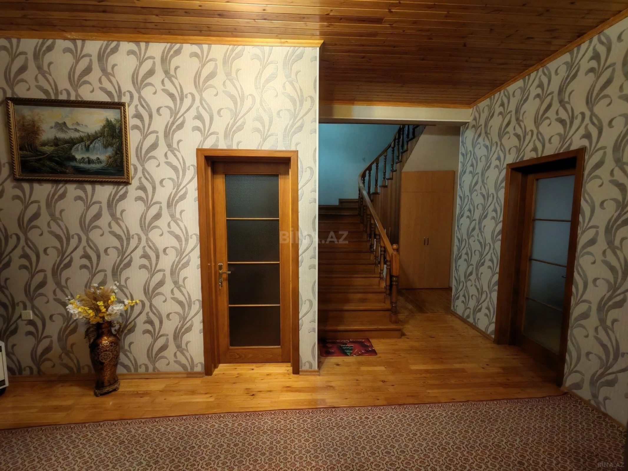 Satılır 7 otaqlı həyət evi 250 m²