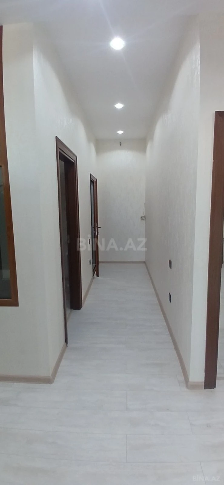 Kirayə verilir 4 otaqlı ofis 126 m²