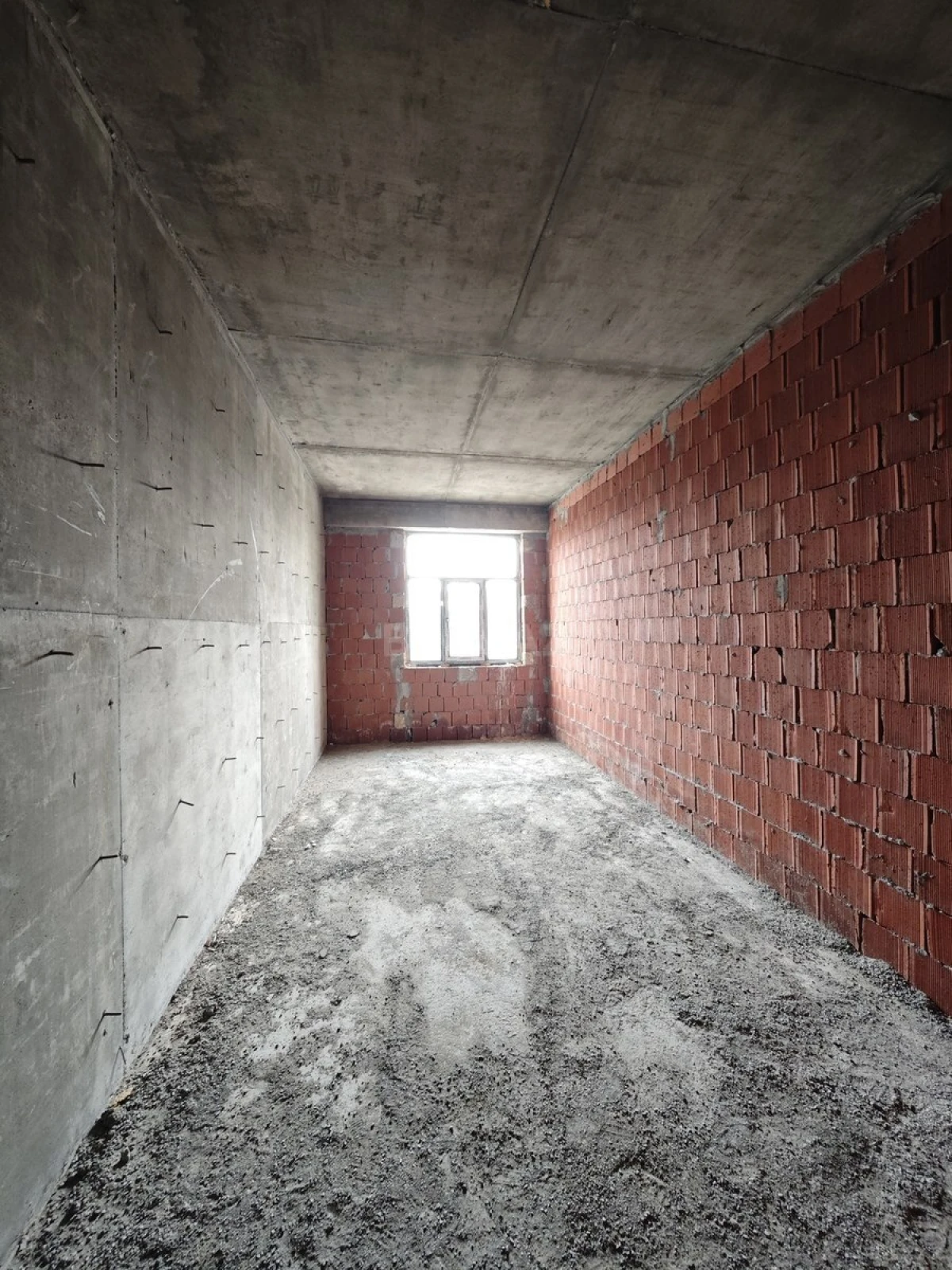 Satılır 3 otaqlı mənzil 138 m²