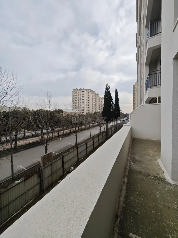 Satılır 3 otaqlı mənzil 138 m²