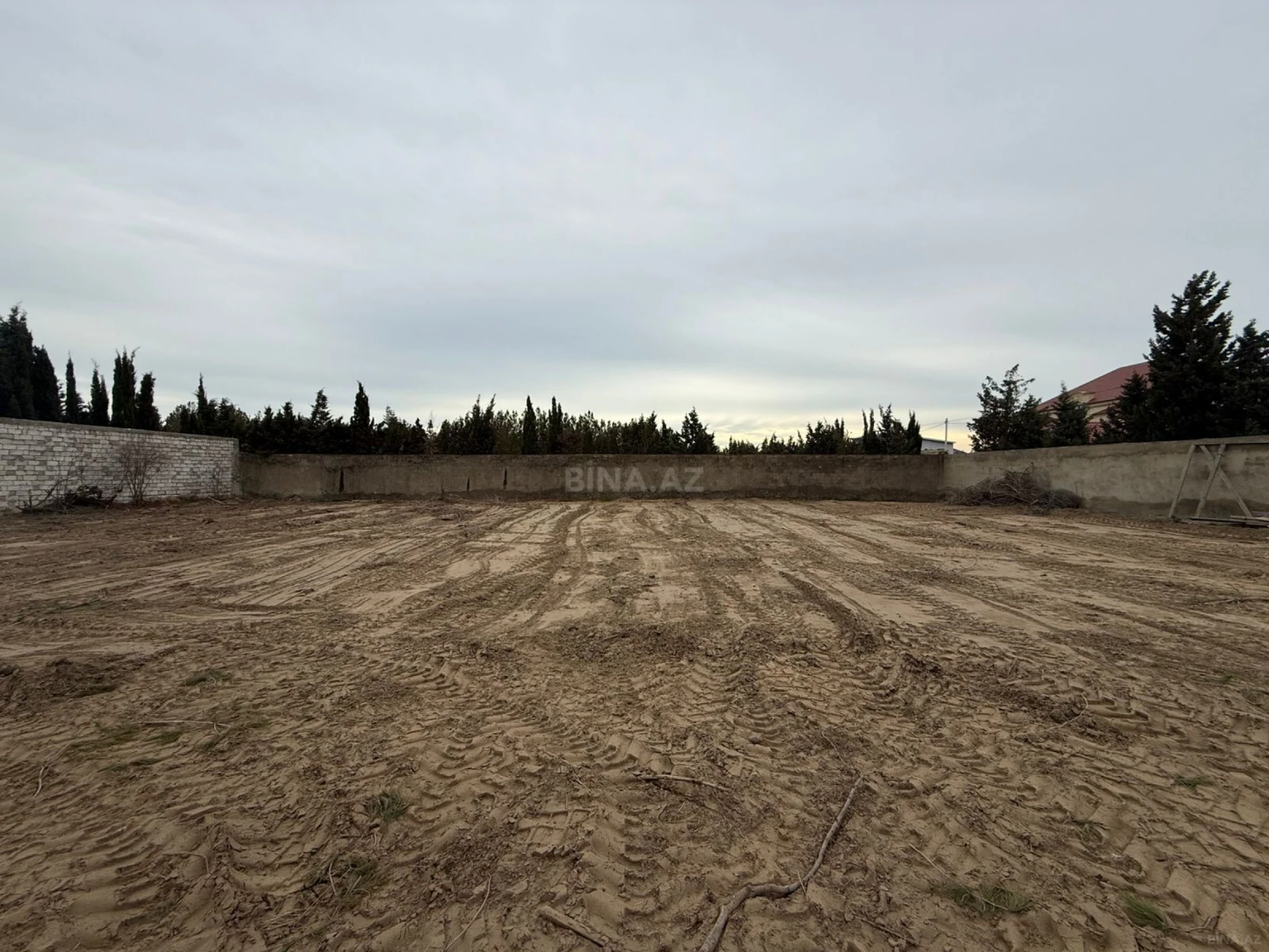 Satılır torpaq sahəsi 12 m²