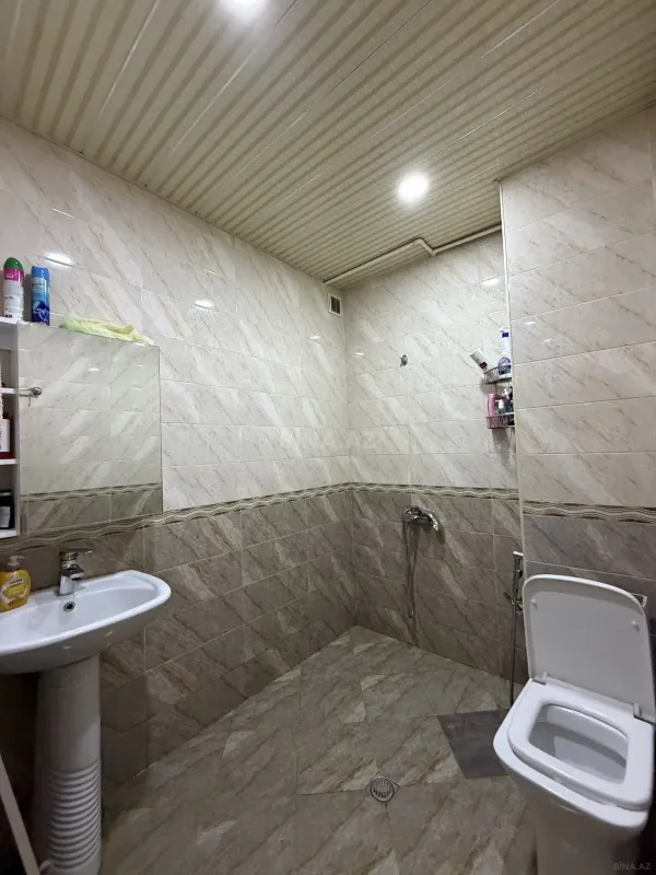 Satılır 2 otaqlı mənzil 42 m²