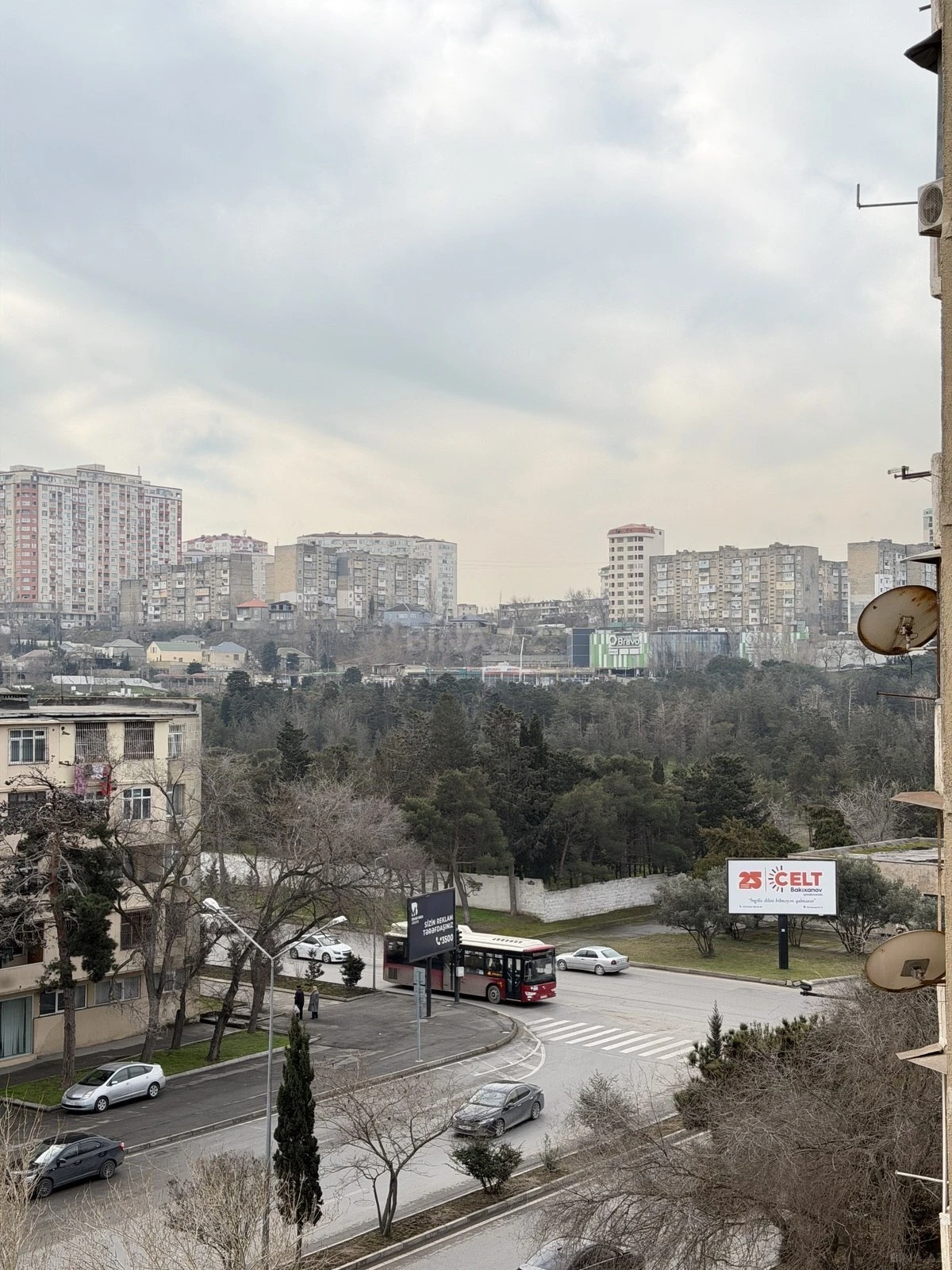 Satılır 2 otaqlı mənzil 42 m²