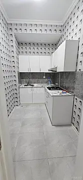 Kirayə verilir 2 otaqlı ofis 80 m²