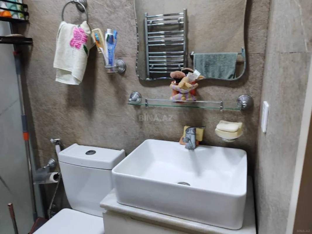 Satılır 2 otaqlı mənzil 70 m²