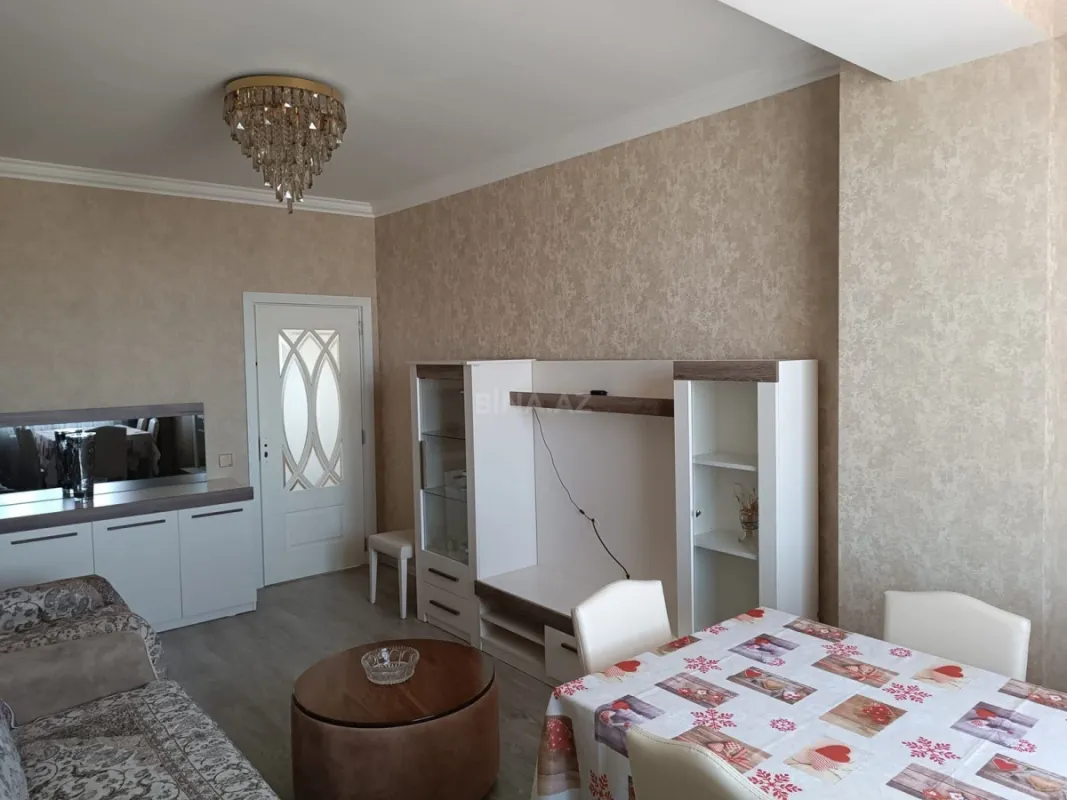 Satılır 3 otaqlı mənzil 79 m²