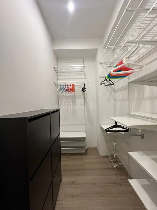 Kirayə verilir 4 otaqlı mənzil 170 m²