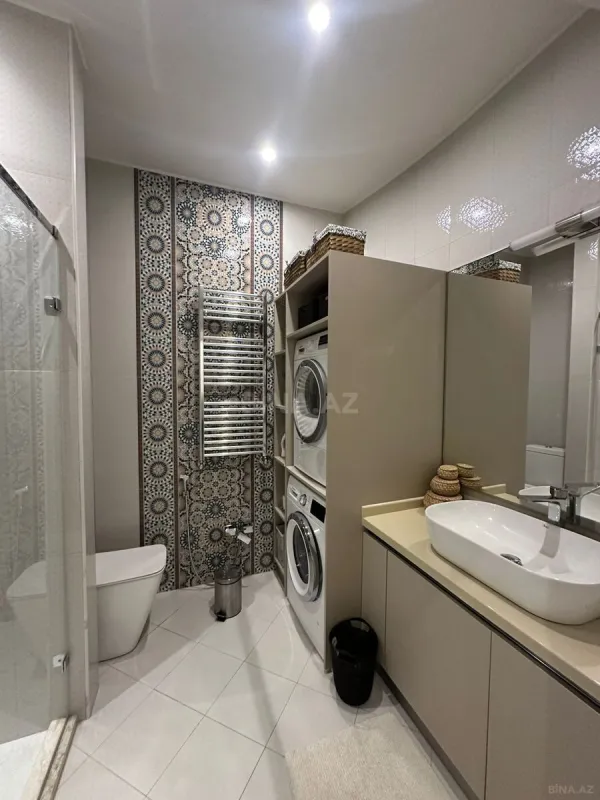 Kirayə verilir 4 otaqlı mənzil 170 m²