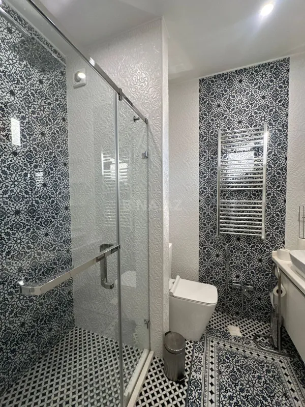 Kirayə verilir 4 otaqlı mənzil 170 m²