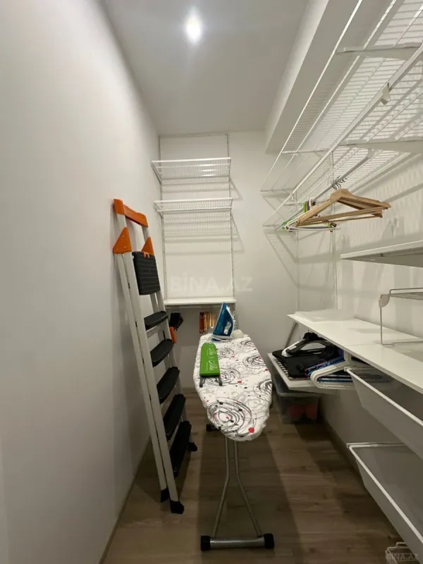 Kirayə verilir 4 otaqlı mənzil 170 m²