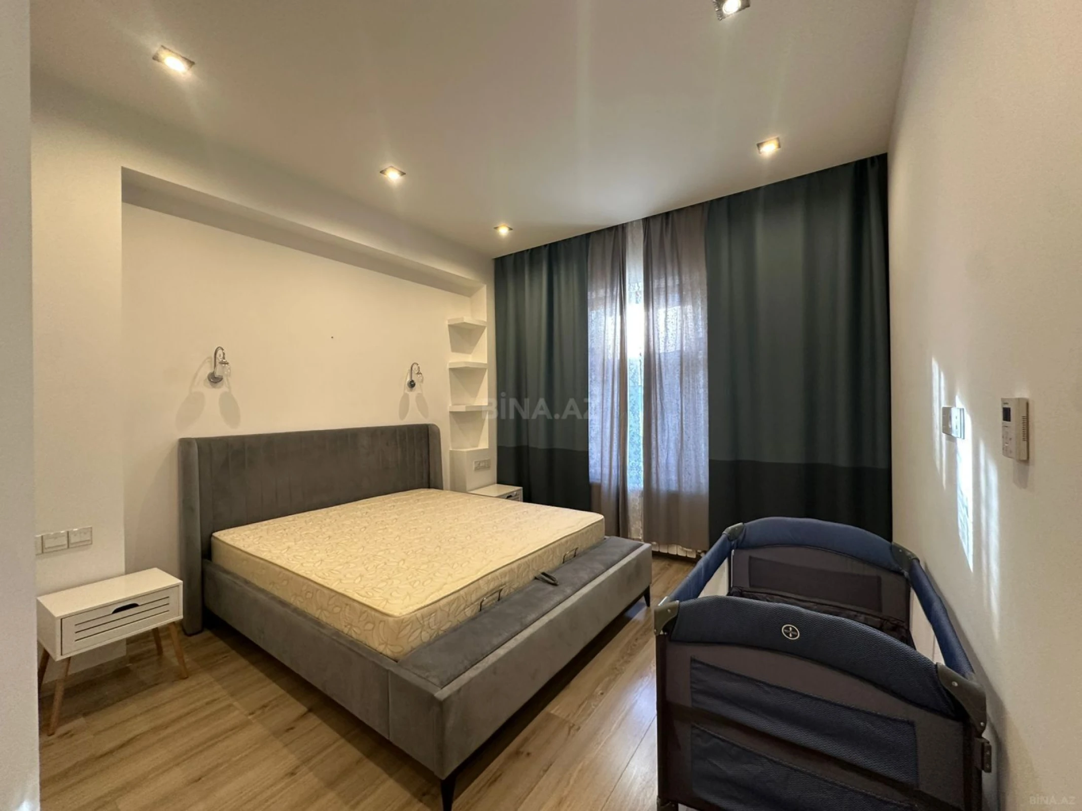 Kirayə verilir 4 otaqlı mənzil 170 m²