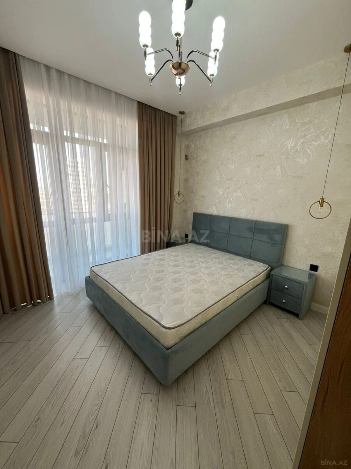Kirayə verilir 2 otaqlı mənzil 60 m²