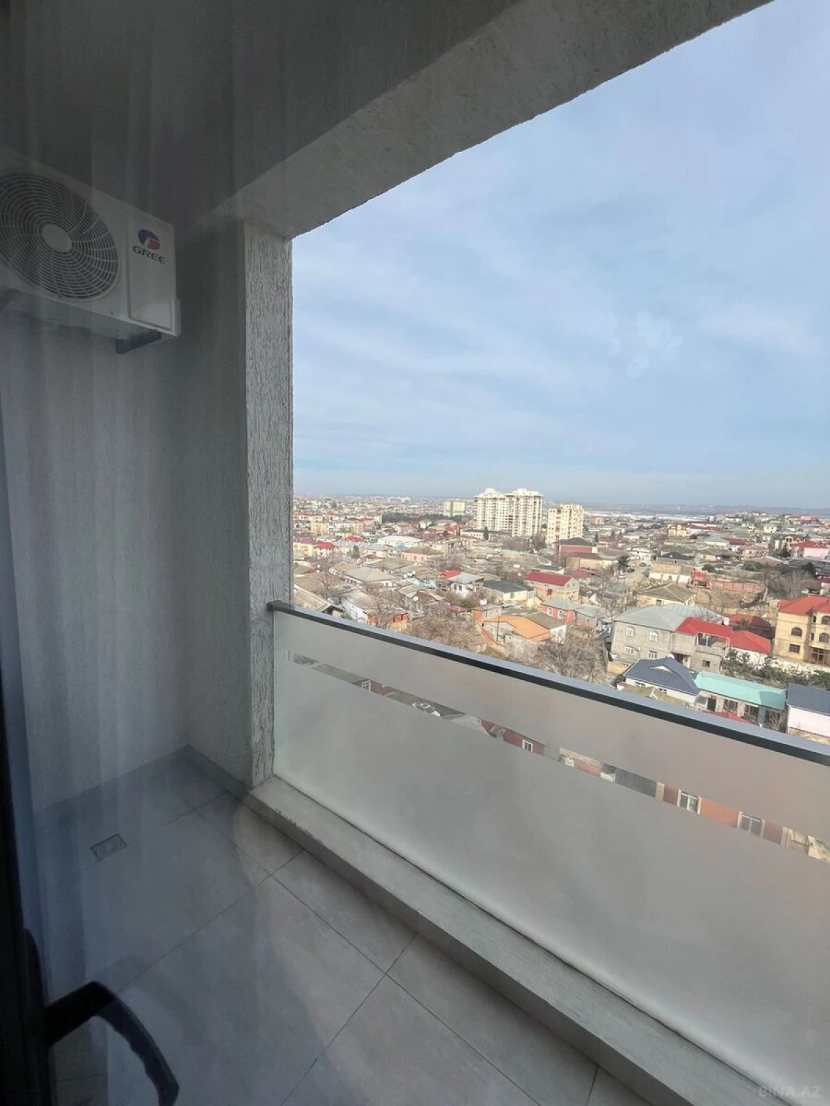 Kirayə verilir 2 otaqlı mənzil 60 m²
