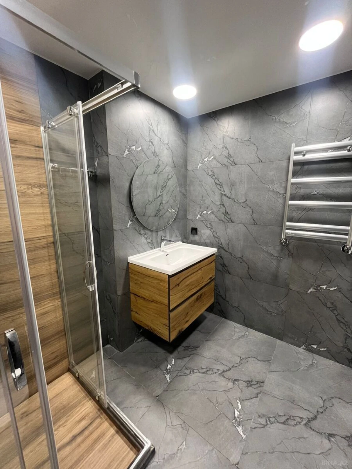 Kirayə verilir 2 otaqlı mənzil 60 m²