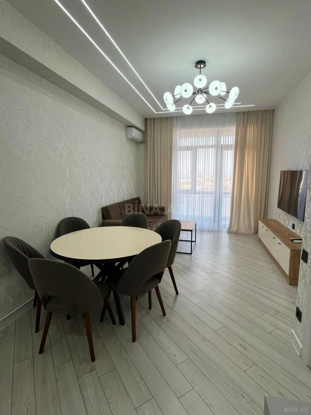 Kirayə verilir 2 otaqlı mənzil 60 m²